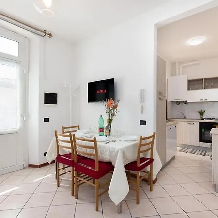 Bgy Airport 10min - Casa Moderna Con Ampio Balcone * Bergamo