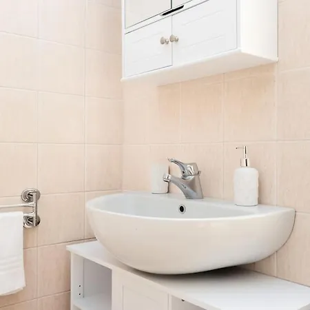 Bgy Airport 10min - Casa Moderna Con Ampio Balcone Lägenhet