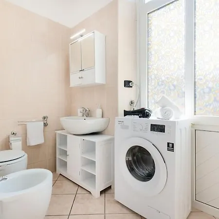 Bgy Airport 10min - Casa Moderna Con Ampio Balcone