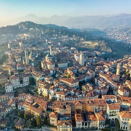 Lägenhet Bgy Airport 10min - Casa Moderna Con Ampio Balcone Bergamo