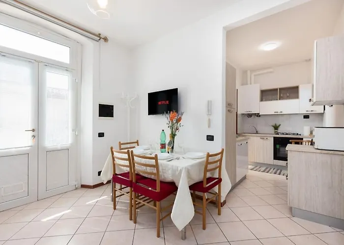 Bgy Airport 10min - Casa Moderna Con Ampio Balcone * Bergamo