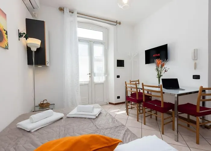 Bgy Airport 10min - Casa Moderna Con Ampio Balcone