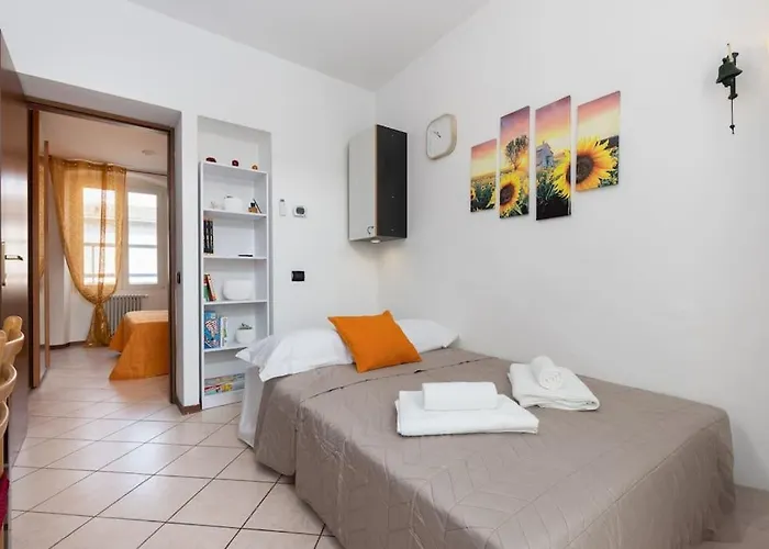 Bgy Airport 10min - Casa Moderna Con Ampio Balcone * بيرغامو